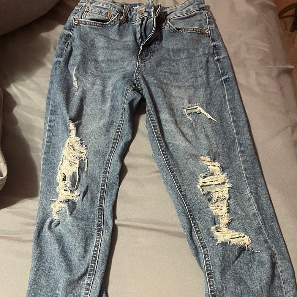 Wild fable jeans barely worn. Fits like a 0-2 due to stretch